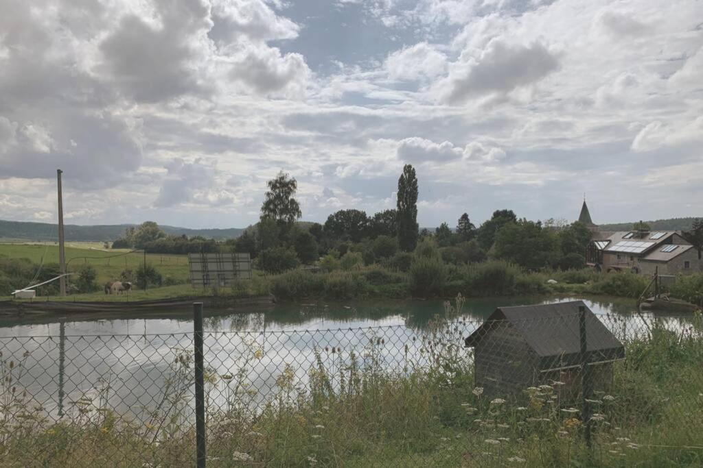Au Bord Du Ny Villa Hotton Dış mekan fotoğraf